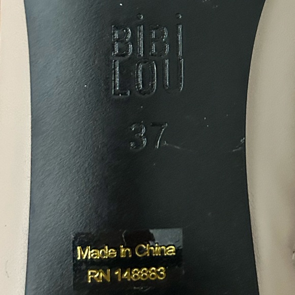 Bibilou Heeled Over the Knee Boots with Elegant Silhouette - Picture 10 of 10